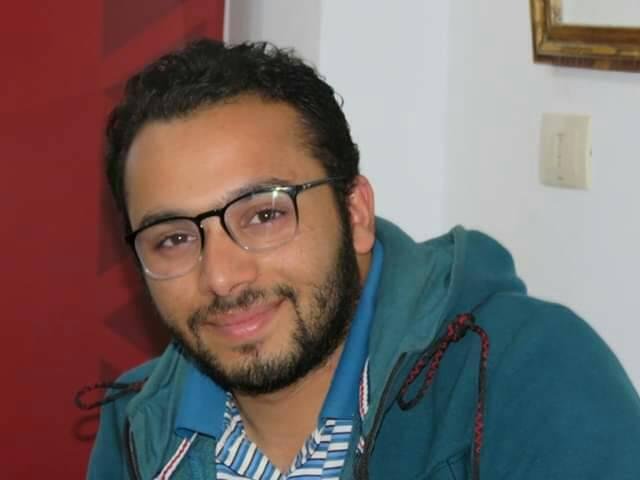 قصيدة ما اهتز من الموجِ في حلمي للشاعر كرم عز الدين