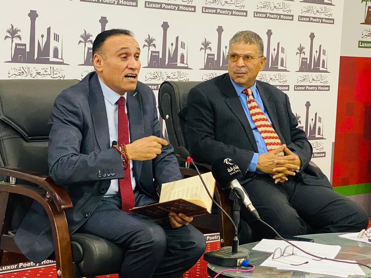 احتشاد جماهيري كبير لأمسية الشاعر الأمير الدكتور علاء جانب