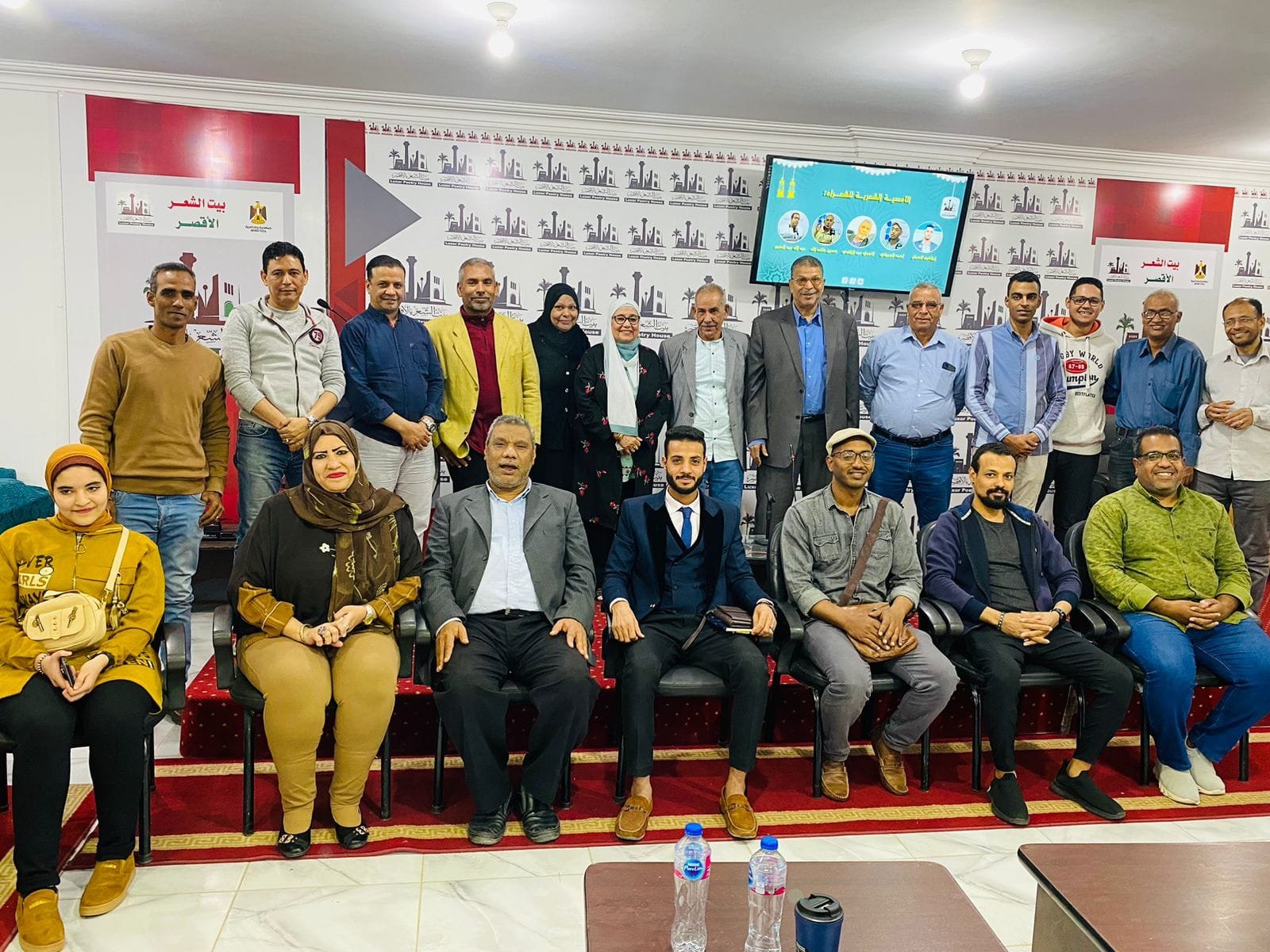 الأمسيات الشعرية تتواصل لتزين ليالي رمضان