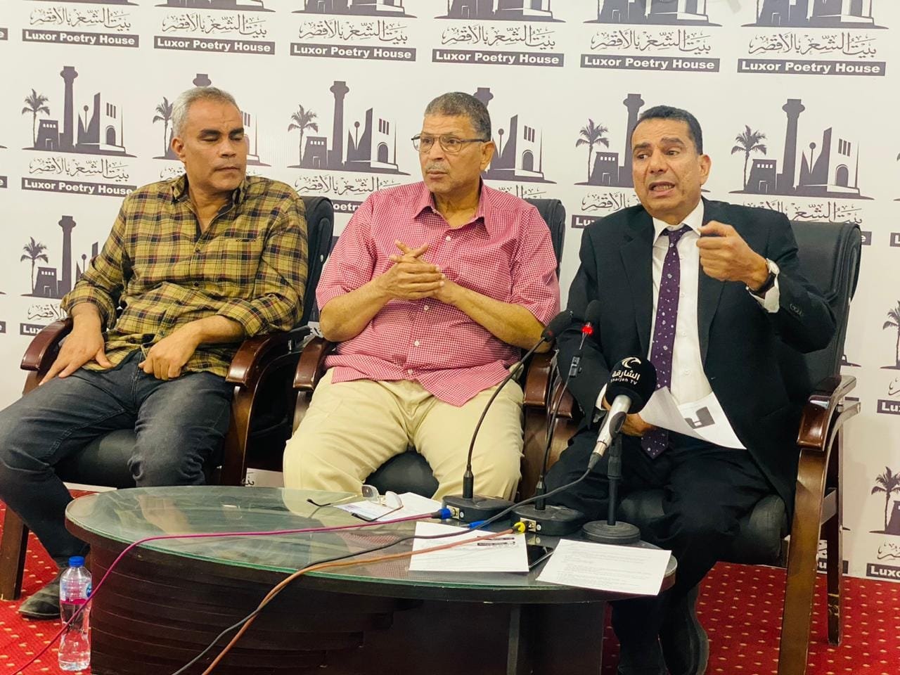 ندوة للتعريف بجائزة الشارقة لنقد الشعر العربي