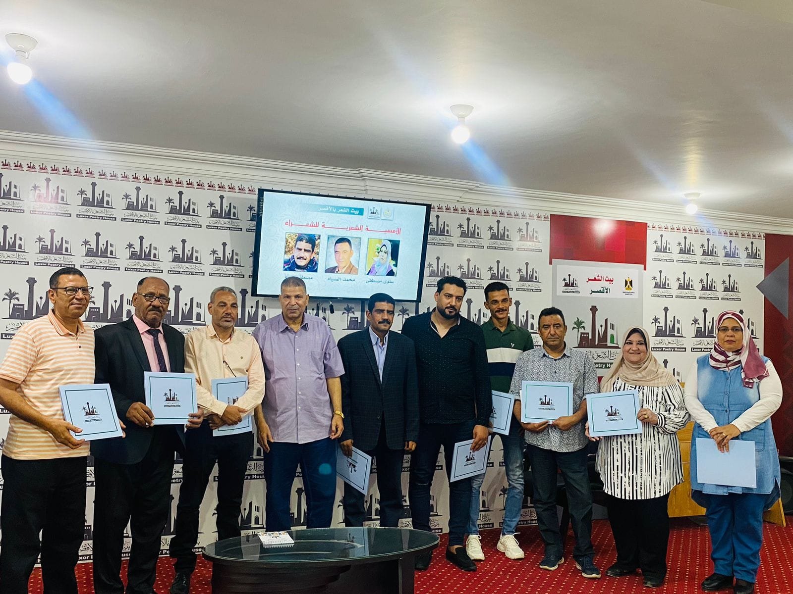 بيت الشعر بالأقصر يواصل احتفاءه بشعراء ومبدعي الوادي الجديد