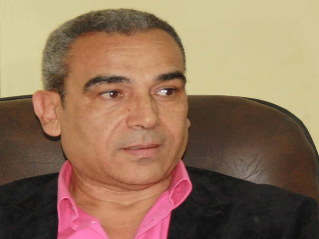 الشاعر سمير درويش